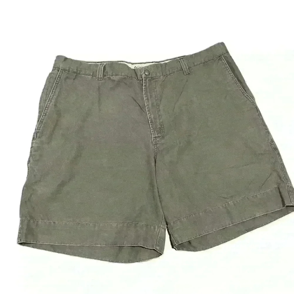 Columbia Men’s Utility Shorts Size 40 Color Brown